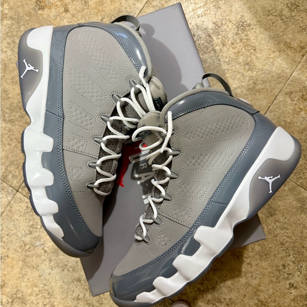 Jordan 9 Retro Cool Grey 2025 - Size 10